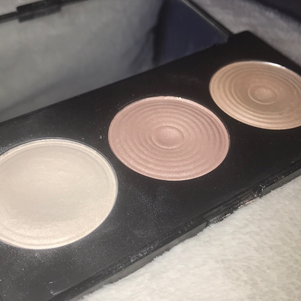 revolution beyond radiance highlighting palette